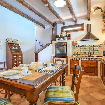 Holiday home Tourig Beach Mandra Capreria